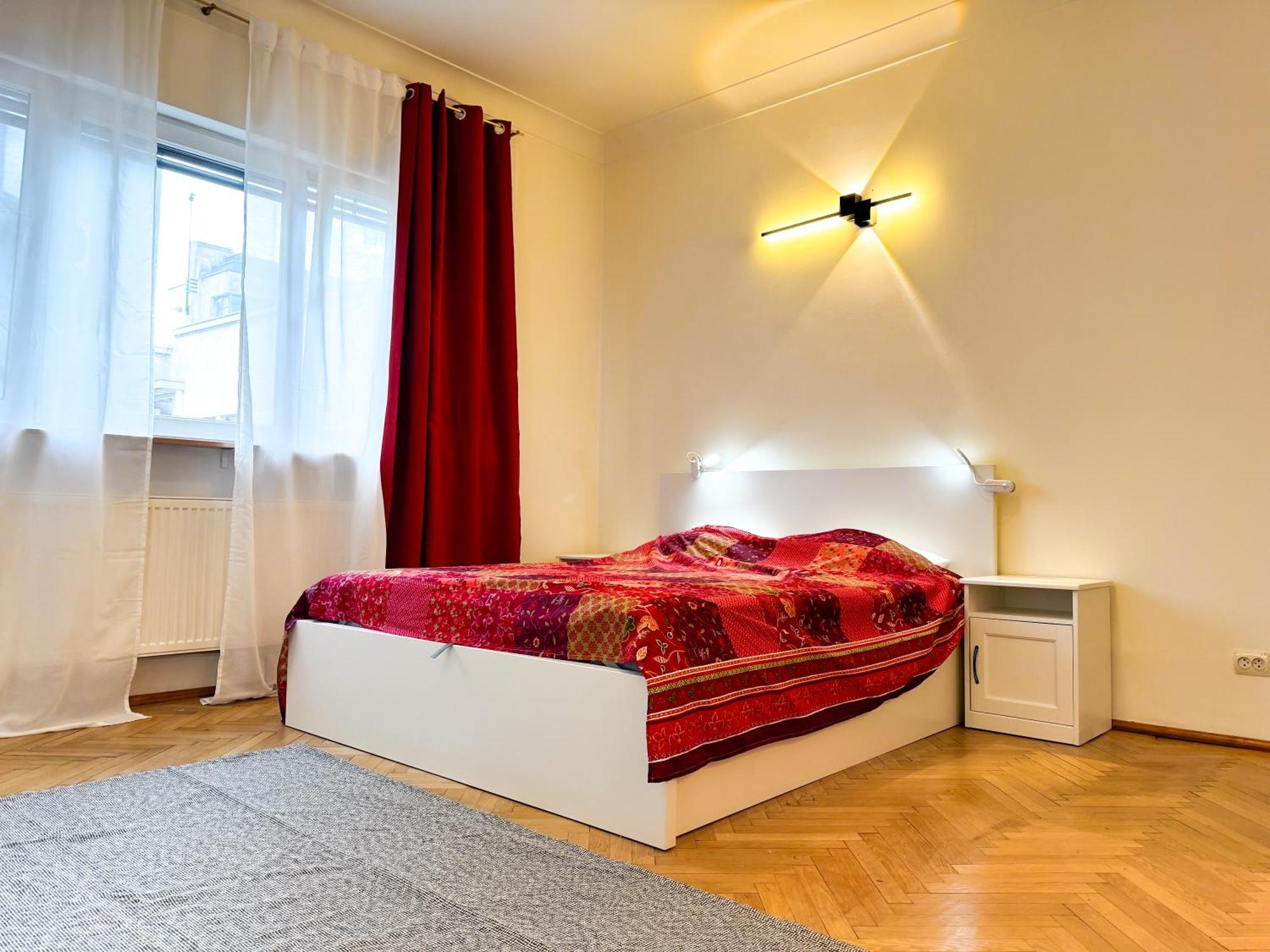 Central Retreat Apartments Бухарест Екстер'єр фото